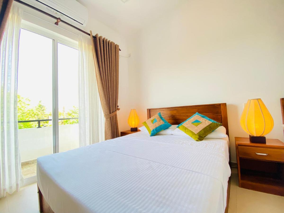 Srimadis Villa Near Airport - Негомбо Экстерьер фото